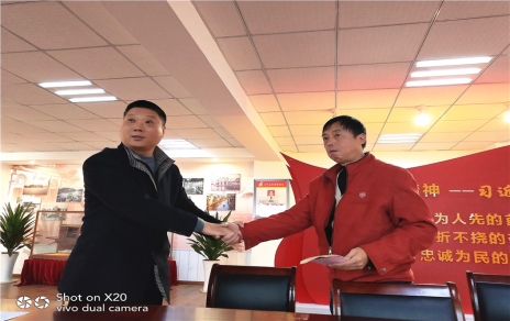 給堅持原則忠于職守的職工點(diǎn)個(gè)大大的贊！
