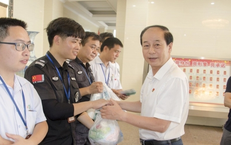 “戰高溫 增干勁，保供應 為民生”系列報道