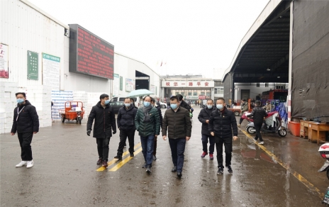 市發(fā)改委、經(jīng)開(kāi)區管委會(huì )等上級有關(guān)部門(mén)領(lǐng)導帶隊檢查市場(chǎng)保供工作